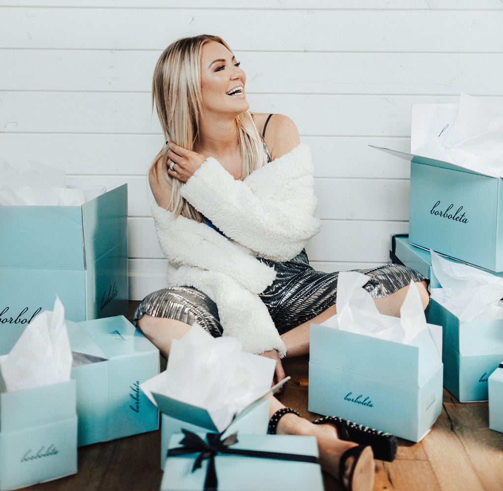 Give the gift of lash love